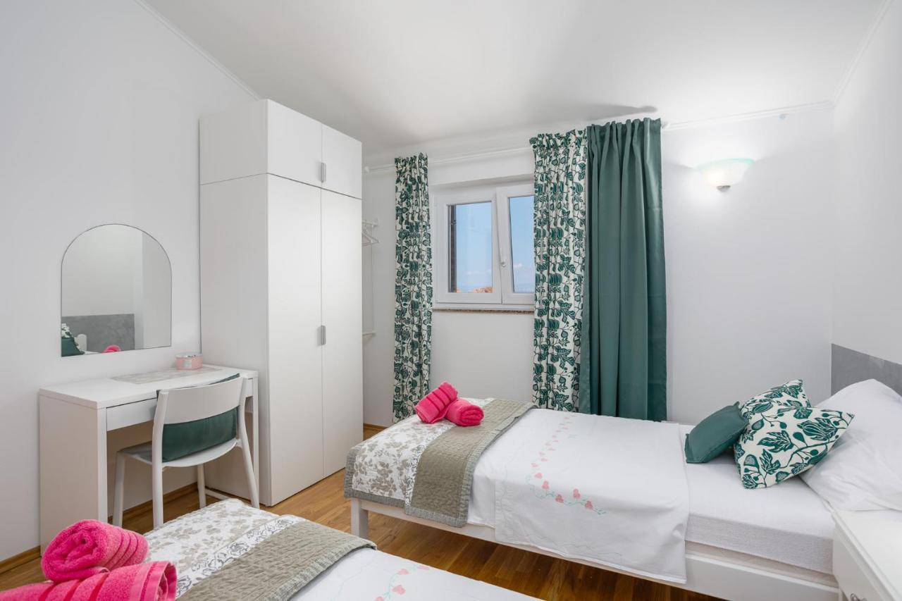 Apartment Rukavina Njivice Extérieur photo